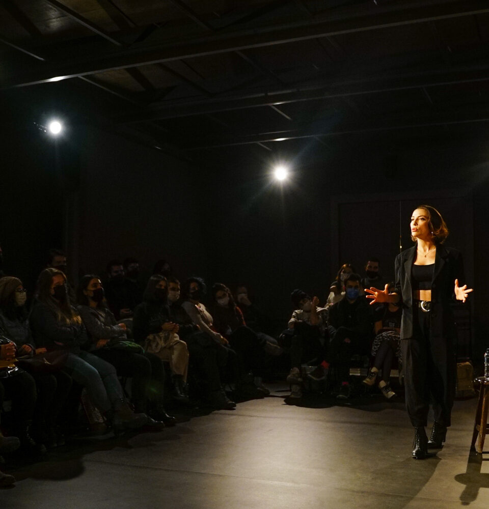 Öyle Şeyler Yalnızca Filmlerde Olur