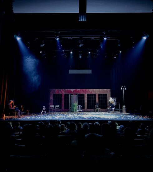 Zeynep Nur Ayanoğlu-New York Üçlemesi: Rüyaya Karışan Şehirde Metafizik Dedektiflik/ TEB Oyun Dergisi